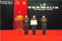 Bộ CHQS tỉnh Bắc Giang: Trao tặng Huân chương bảo vệ Tổ quốc cho 28 đồng chí